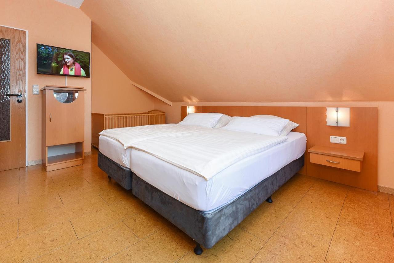 Hotel-Pension Altes Siel Бензерзиль Экстерьер фото